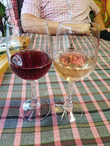 Sip D'Vine Gallery - United States