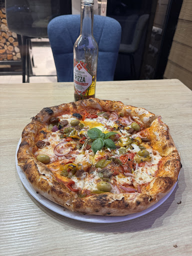 Pizza Bella Napoli Gallery - France