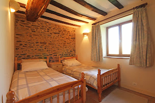 Photo n°3 de La Maison des Druides & camping Le Jardin des Druides à Rouperroux (Piscine)