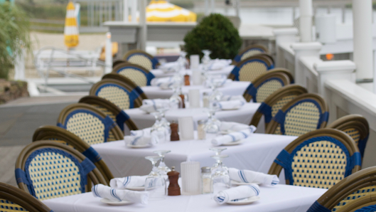 Dockers Waterside Marina & Restaurant 94 Dune Rd, East Quogue, NY 11942