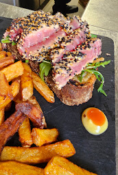 Photo n°6 de Ô Plaisirs Du Goût - La Cave à Manger - la Cave à Pizza à Marmande (Bar à vin)