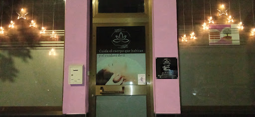 Quiromasajista Alejandra Mendoza Centro de masajes Logo