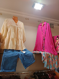 Photo n°13 de Jaillard Brigitte à Gardanne (Magasin de vêtements)