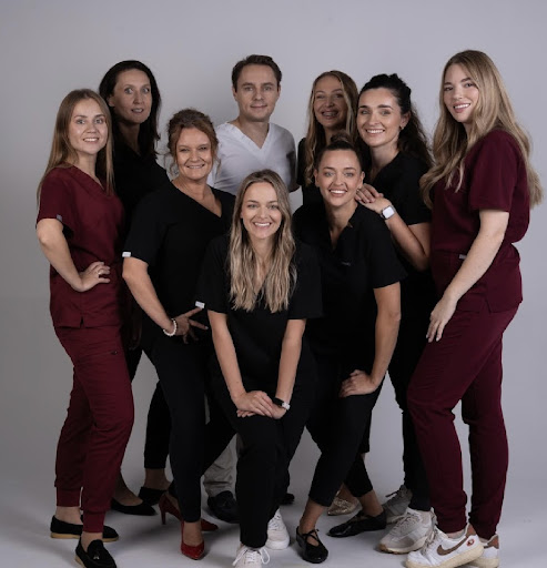 Medessence - Stomatologia, Implanty, Ortodonta - Mokotów