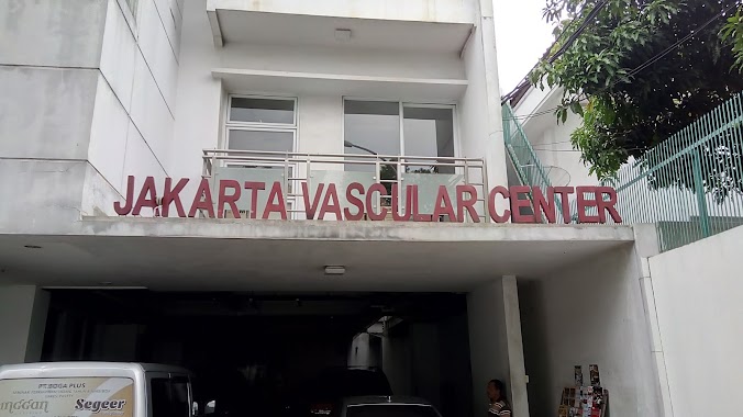 Klinik Waringin Medika, Author: Oliver Tobing