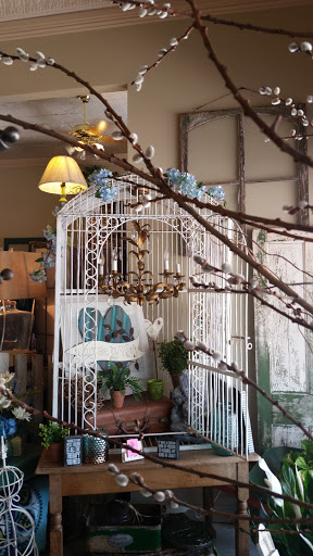 Ruth's Flowers & Gifts - Thumbnail