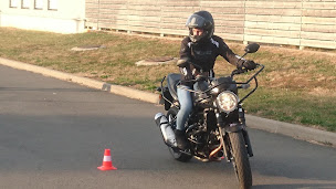 Photo n°5 de Auto-Moto Ecole De Conduite KM SASU à Delme (Moto-école)