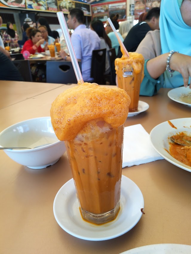 Pak Mat Sup Kepala Ikan Dan Teh Tarik Madu