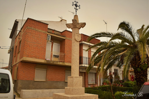 Peraleda Cross - Visual