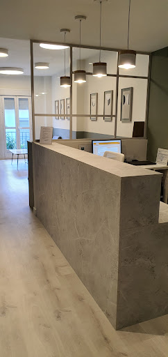 CLINICA DENTAL Mª ELENA VALERO GARRIDO