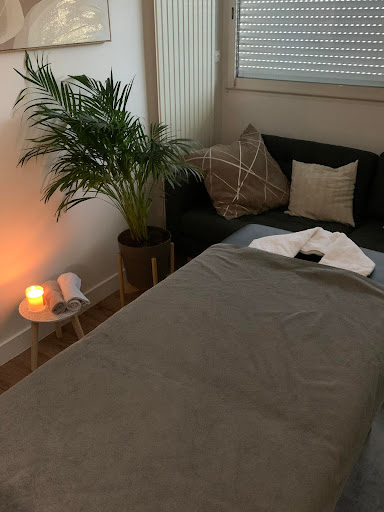 Lolistïc Massages - Thumbnail