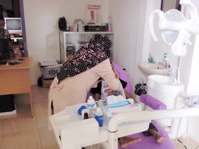 Photos of KLINIK GIGI RIKKA AMD,KG