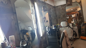 Beauty Parlor & Barber Shop Warmis 0