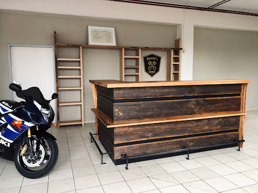 Baumi's Garage - Visual