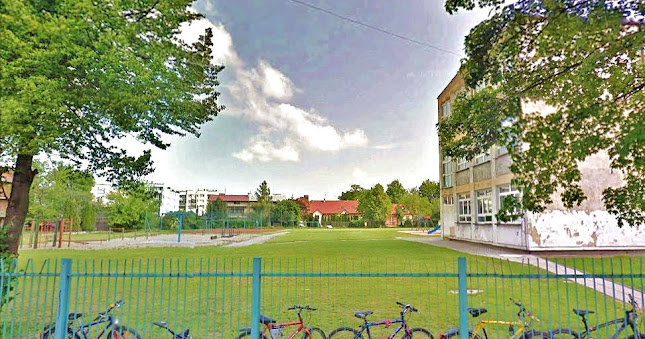 Opinie o Szkoła Podstawowa nr 19 w Tarnów - Szkoła