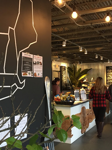 Roots Natural Foods Market. Kitchen + Organic Juice Bar - Thumbnail