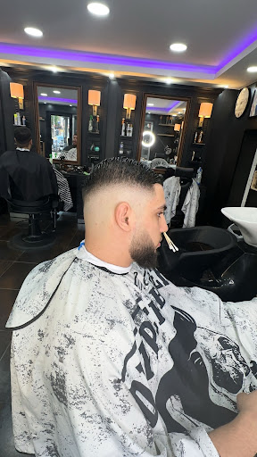 AM THE BARBER - Thumbnail