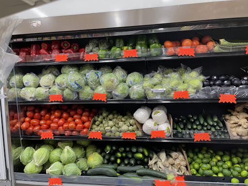 El Rancho Grocery Gallery - United States