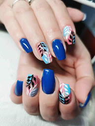 Photo n°11 de Isa'Nails à Romilly-sur-Seine (Salon de manucure)