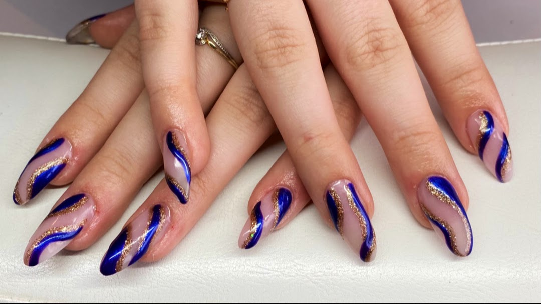 CutNfile Nails - Neglesalon Matrosvænget 118 6710 Esbjerg