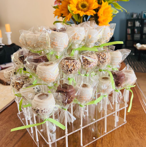 Fit Fab Foods (located inside Round Bird Coffee) - Thumbnail