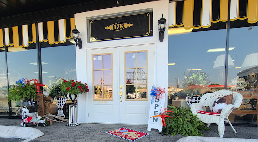 The Dream Market Shoppes