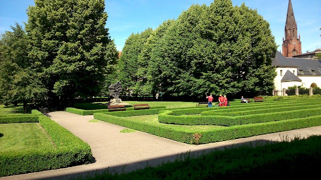 Université Adam Mickiewicz