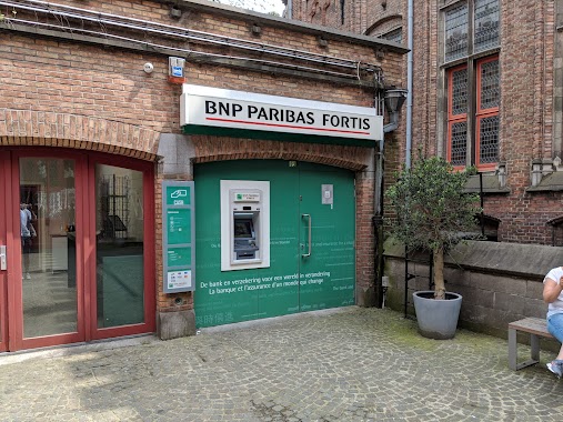 BNP Paribas ATM Mister Cash Cashpoint, Author: Philipp Klöckner