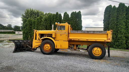J & E Trucking - Thumbnail