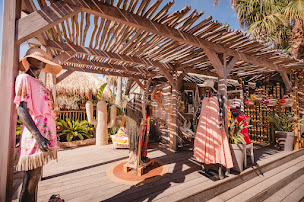 Photo n°3 de TIKI SHOP- PLEIN SUD RETAIL à Ramatuelle (Magasin)