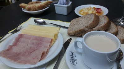 Photos of Urbana Class Hotel