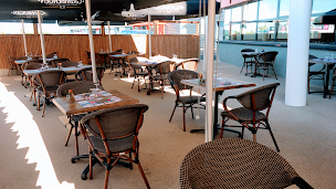 Photo n°1 de Restaurant Le Moulin - Bar Brasserie à Lys-Haut-Layon (Sandwicherie)