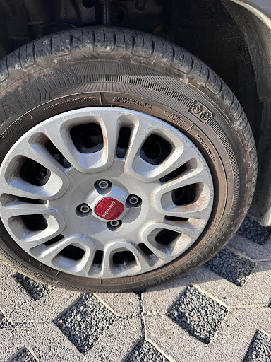 EasyCarHire - Thumbnail