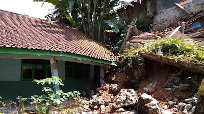 Photos of IGIR SITITIR