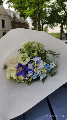 de stijl - floral design - Thumbnail