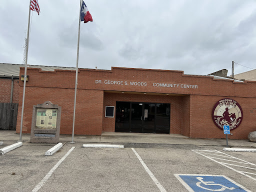 Devine Community Center - Visual