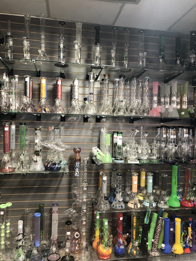 Dank Smoke Shop & Grocery - Thumbnail