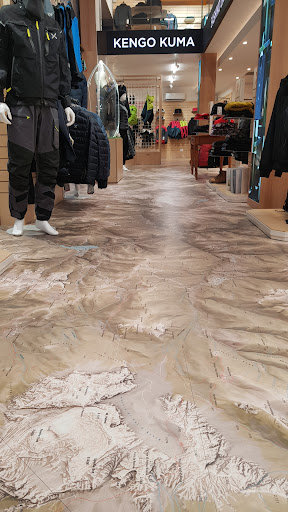 Montura Store Padova Gallery - Italy