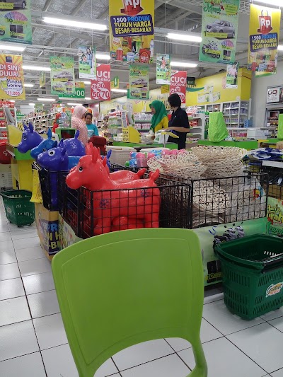 Photos of Giant Ekspres Jember