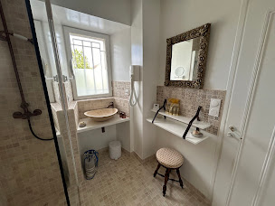 Photo n°65 de La Bastide du Laizon & Spa -Table D’Hotes | Gîte | Chambres d’Hôtes à Maizières (Restaurant)