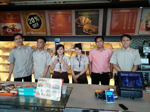 Dunkin' Donuts, Author: Yogi Aminarto