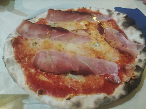 Pizzeria Osée - Piatti Tipici - Thumbnail