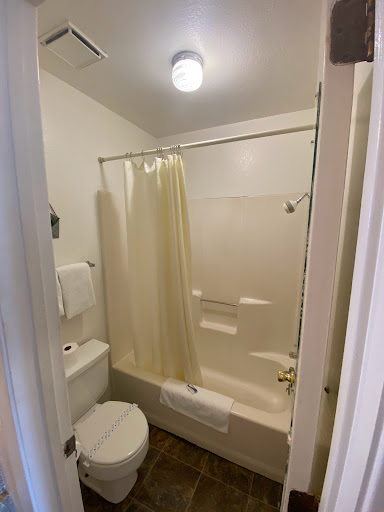 Central Inn - Visual
