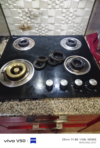 Change all burner carefully and now gas stove very good condition clinte is very happy now post image