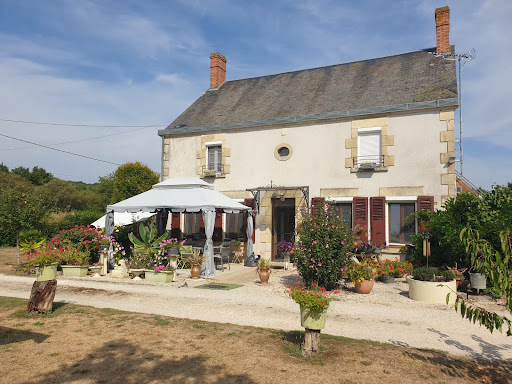 Photo de Ô Refuge Di'vin chambre d'hôtes de charme prêt de Sancerre avec piscine sauna et spa logements insolites à Boulleret (18240)