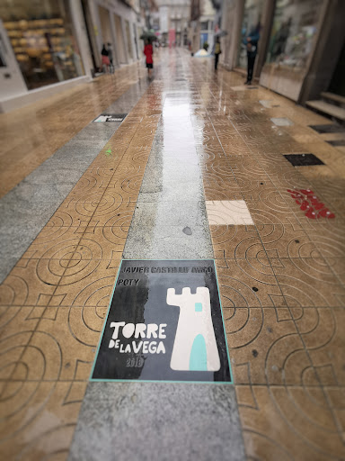 Paseo de la Torre de la Vega - Thumbnail