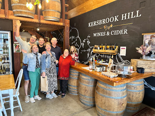 BOS Adelaide Wine Tours and Sightseeing - Thumbnail