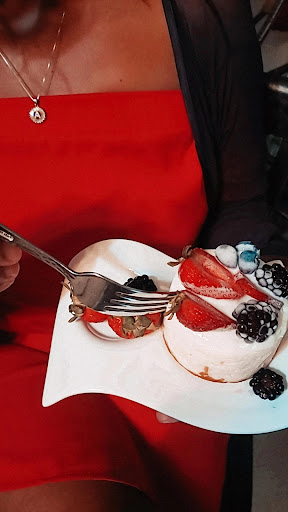 Monie Luvs Mini Cakes llc - Thumbnail