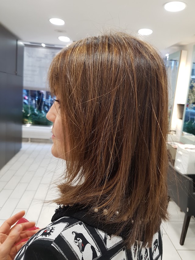 Coiffure France In Paris-Visagiste-Coloriste-Coloration Végétale