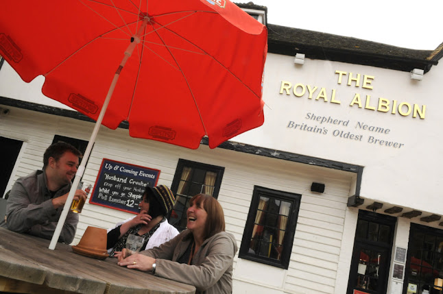 royalalbionmaidstone.co.uk